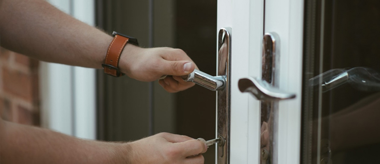24 hour key locksmith Riverside